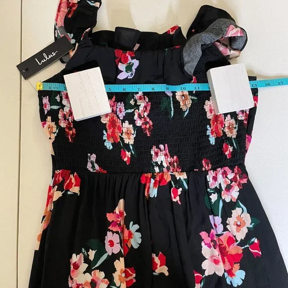 NWT Lulu's Pretty Petals Black Floral Print Culotte Jumpsuit - Picture 11 of 16